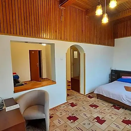 Bed & Breakfast Swiatowid 3*